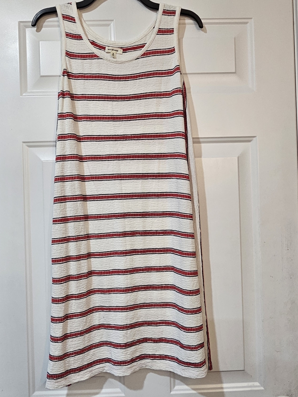 Max Studio Girls' Cream & Red Striped Sleeveless Dress Size Medium{Bx26}